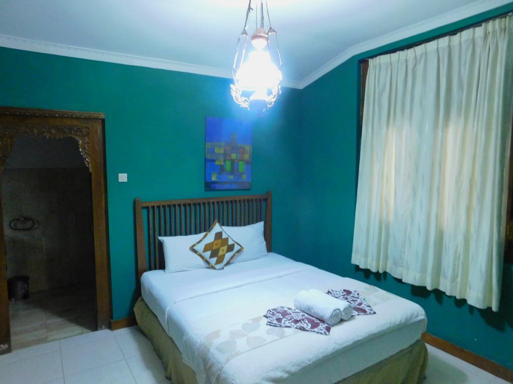 Seven Trumpets Guesthouse Maguwo Exterior foto